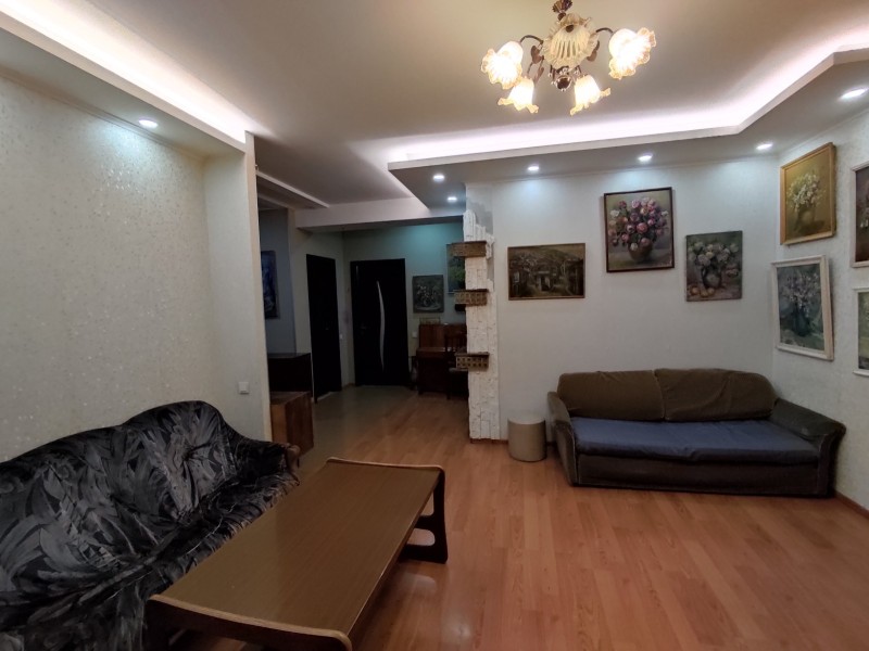 იყიდება ბინა საბურთალოს რაიონში