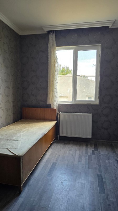 იყიდება კერძო სახლი სამგორის რაიონში