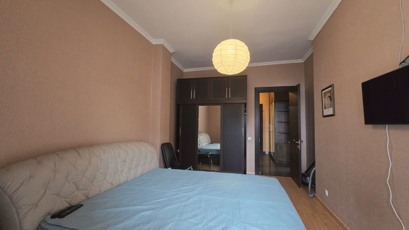 For rent Flat in Mtatsminda district