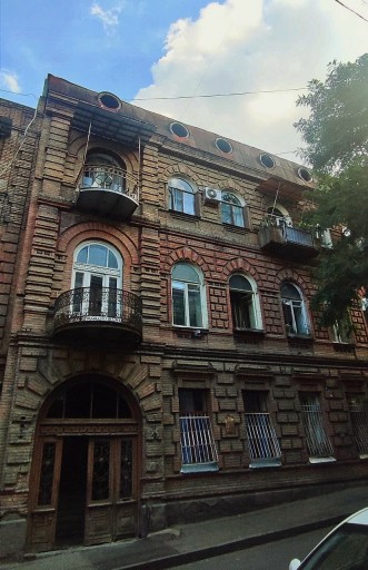 For sale Tbilisi yard in Mtatsminda district